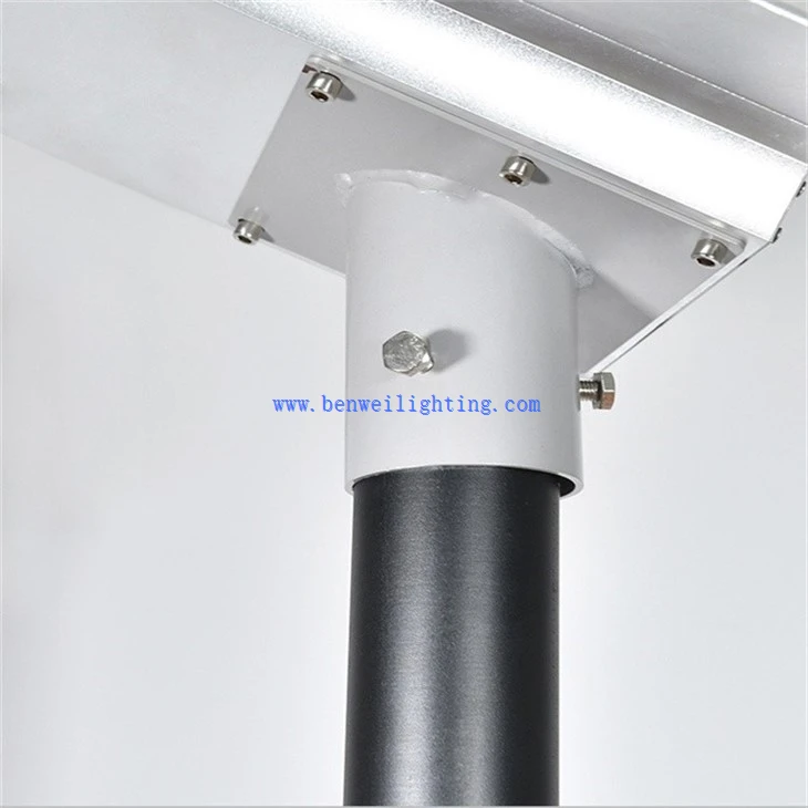 Sun-powered outdoor light (5)