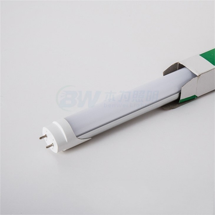 Triac Dimmable LED Tube Light